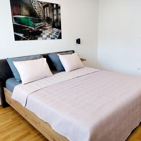 Comfort 2 Bedroom Apartment 10Min Walk From Center And Beach Spalato Esterno foto